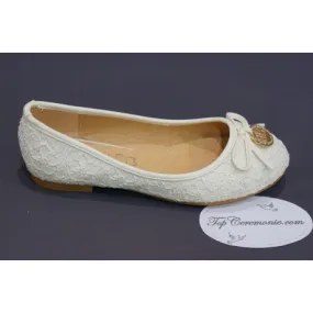 Ballerines fille blanc cassé motifs dentelle