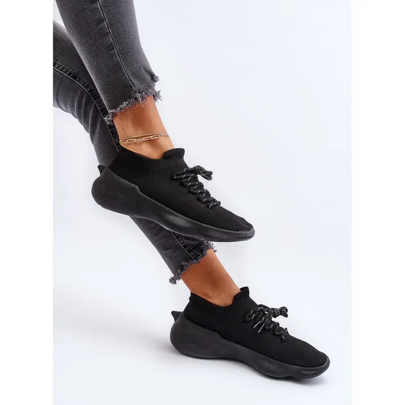 Chaussures de sport à enfiler Juhitha noires pour femmes le noir