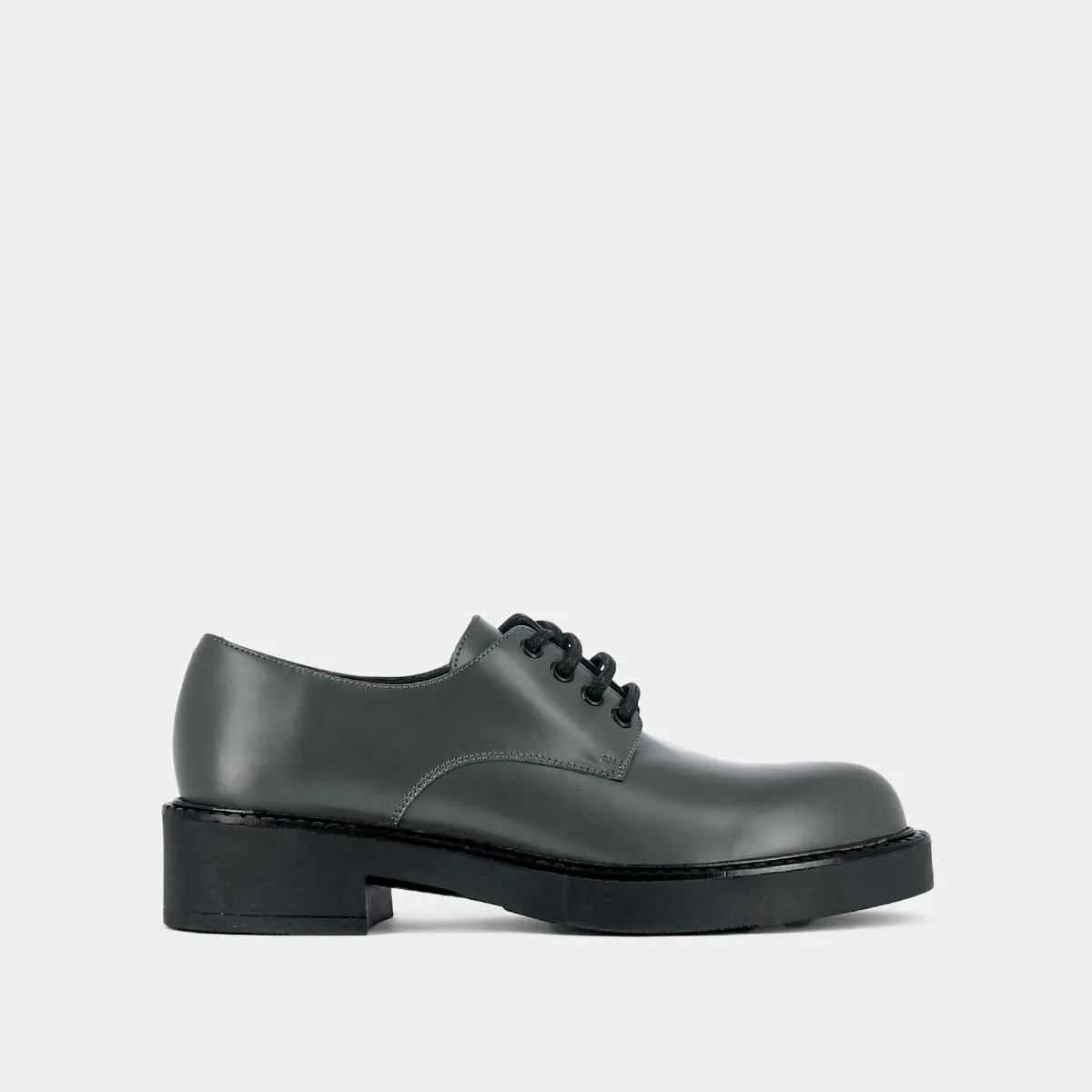 Derbies à lacets et semelles épaisses en cuir glacé anthracite pour Femme | Jonak