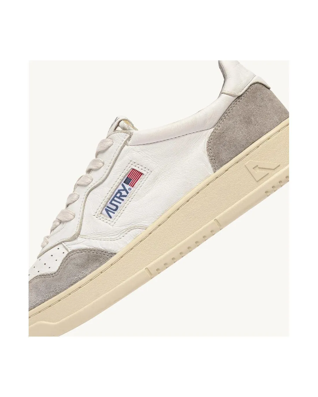 SNEAKERS MEDALIST CUIR BLANC ET DAIM GRIS - Autry | Chez Maman Rouen